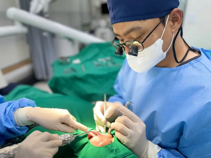 임플라인치과의원 — 병원이 네이버 플레이스에 올린 사진